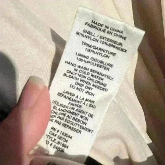 AVEC LES FILLES NEW nwt large L
Women's Ruched Lace Back-Cutout Dress - Picture 3 of 8